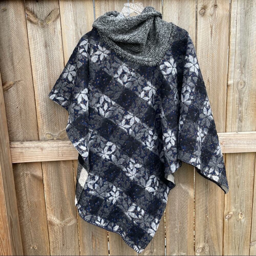 Anthropologie Poncho Wintertide Wool Blend Reversible Pullover One‎ Size Floral